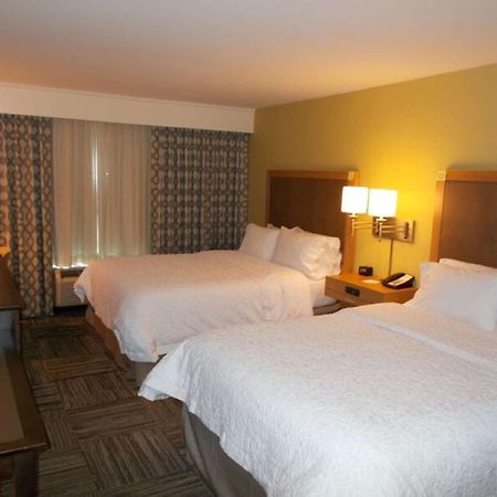 Hampton Inn Waynesboro Bagian luar foto