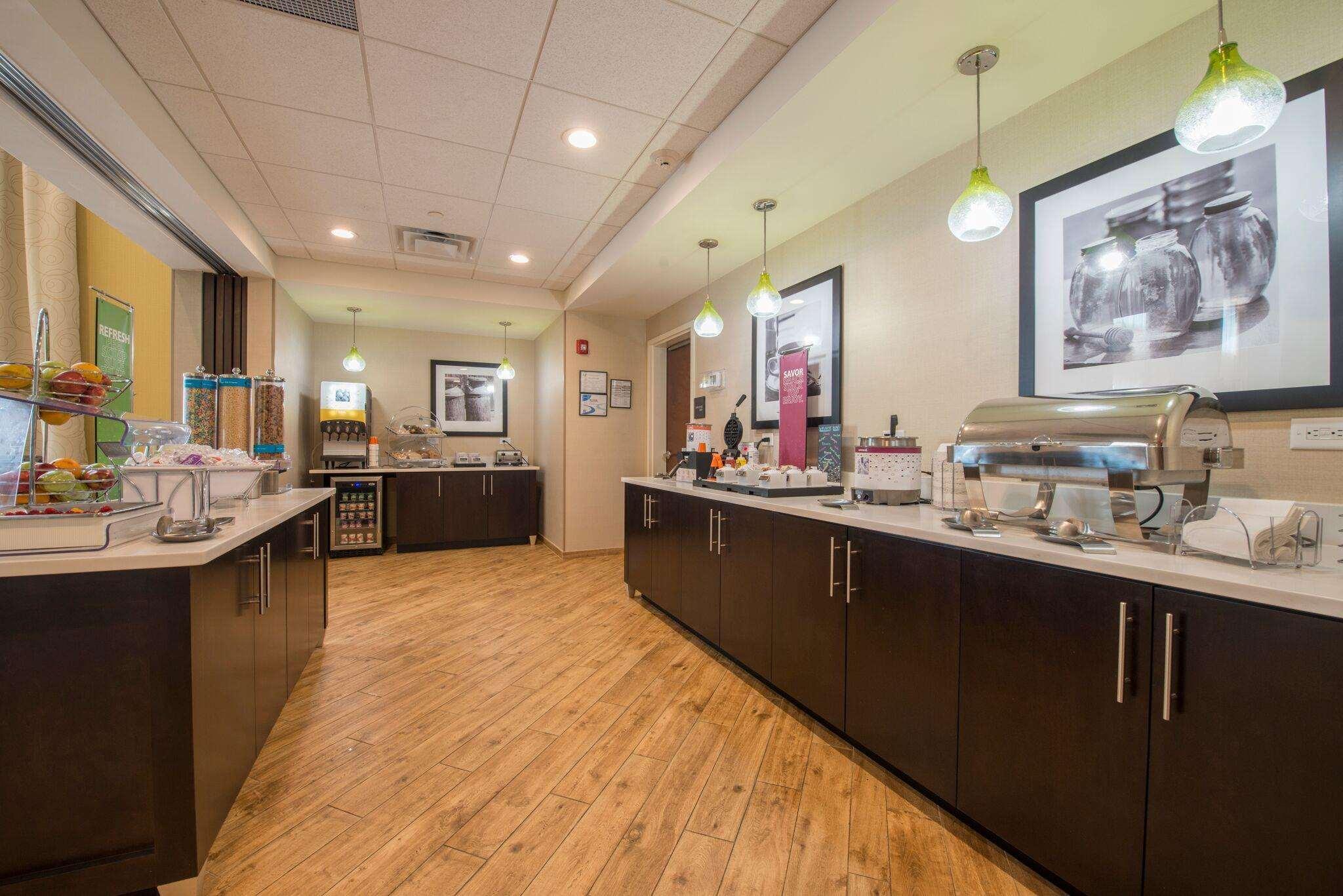 Hampton Inn Waynesboro Bagian luar foto